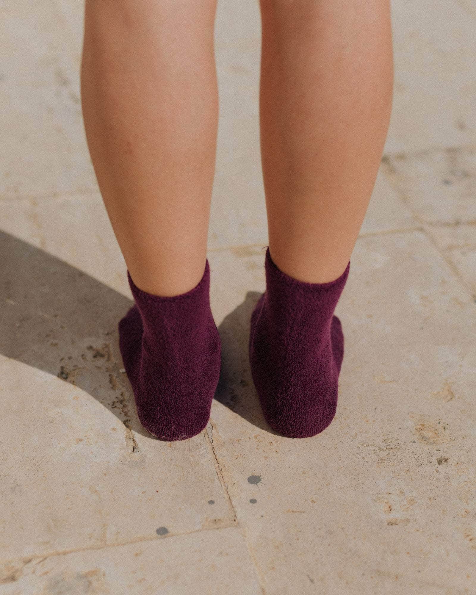 Buckle Overankle Socks Textured Organic Cotton  - Baserange socks (Black Purple)