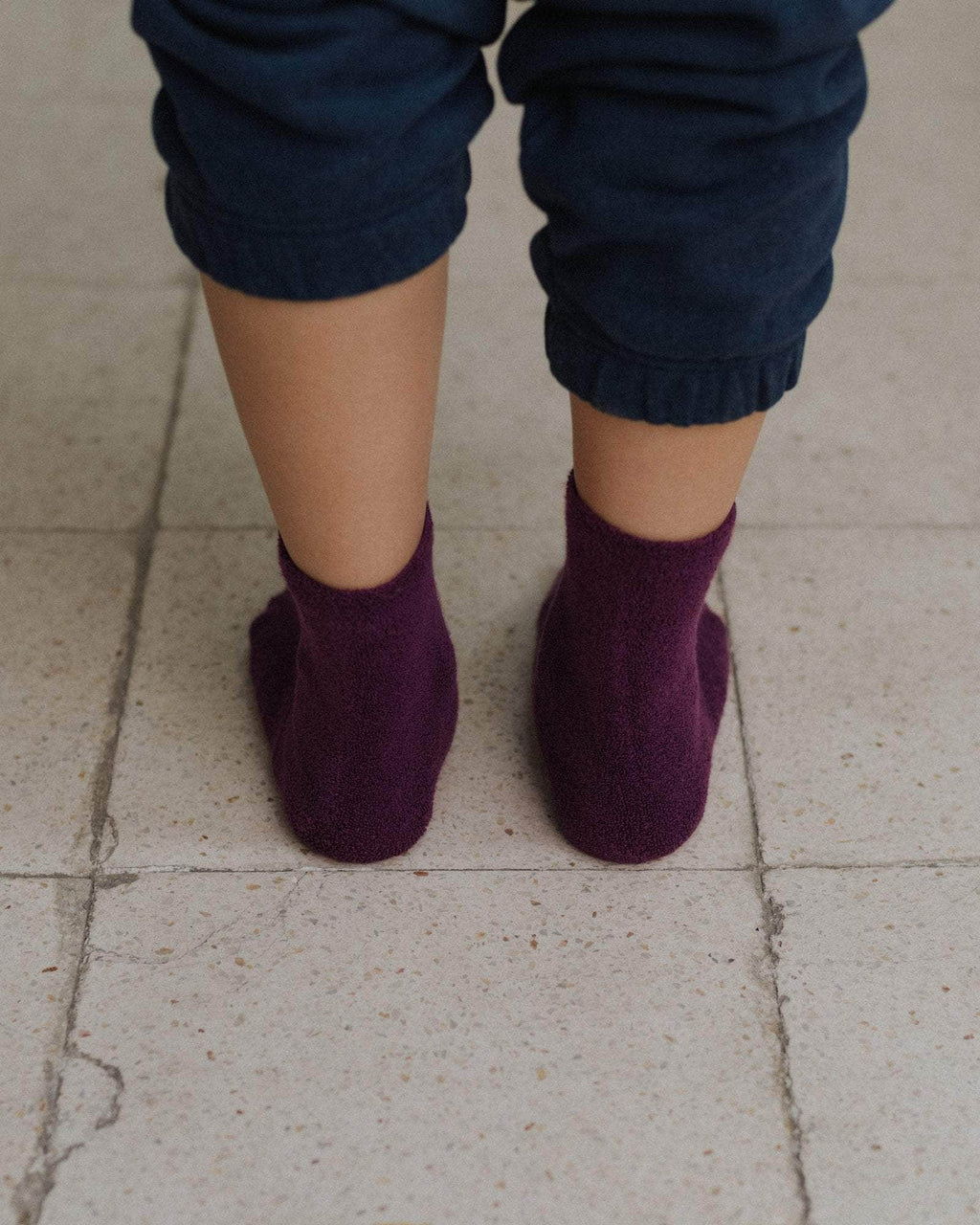 Buckle Overankle Socks Textured Organic Cotton  - Baserange socks (Black Purple)
